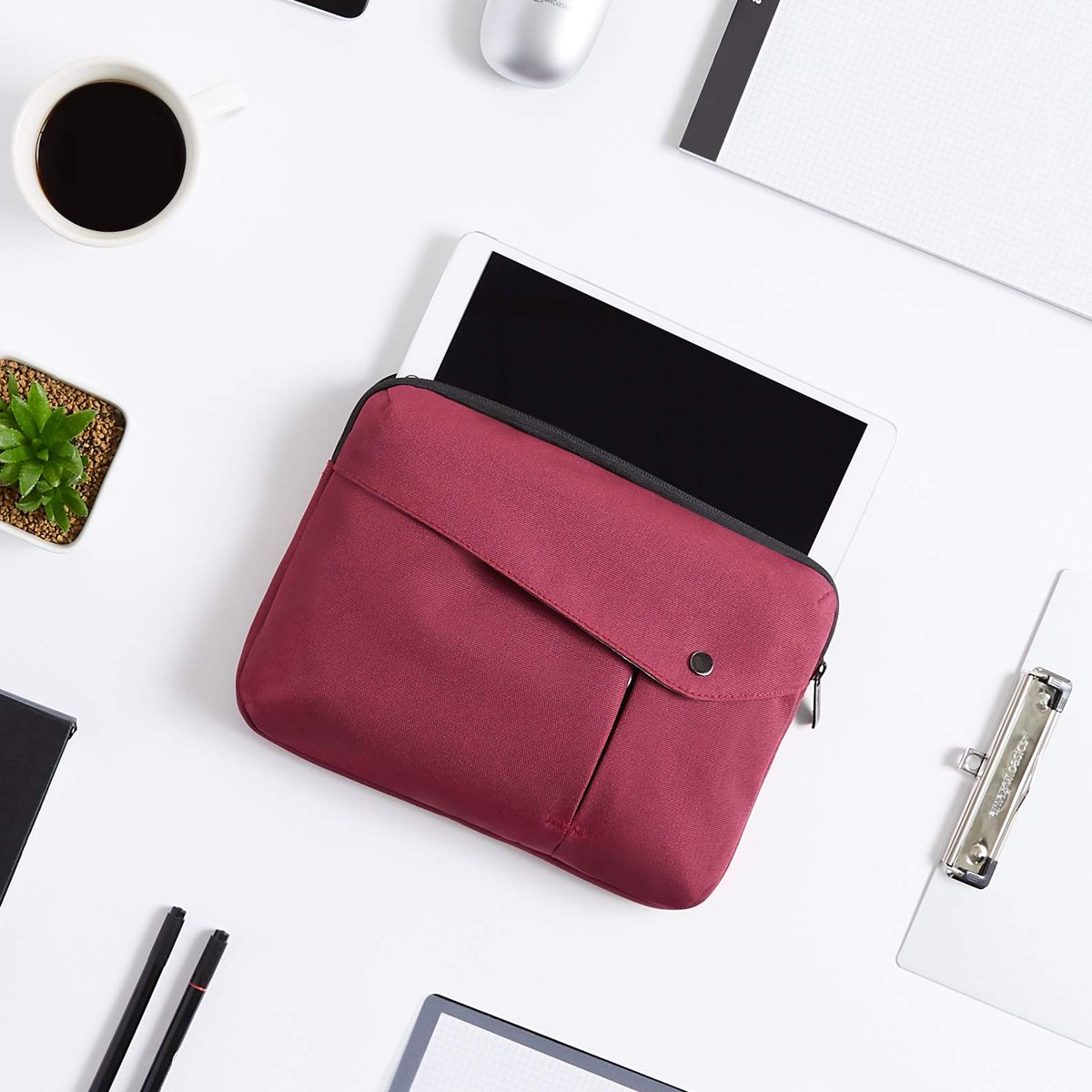 AmazonBasics Laptop Sleeve - 25. 4 cm, Maroon