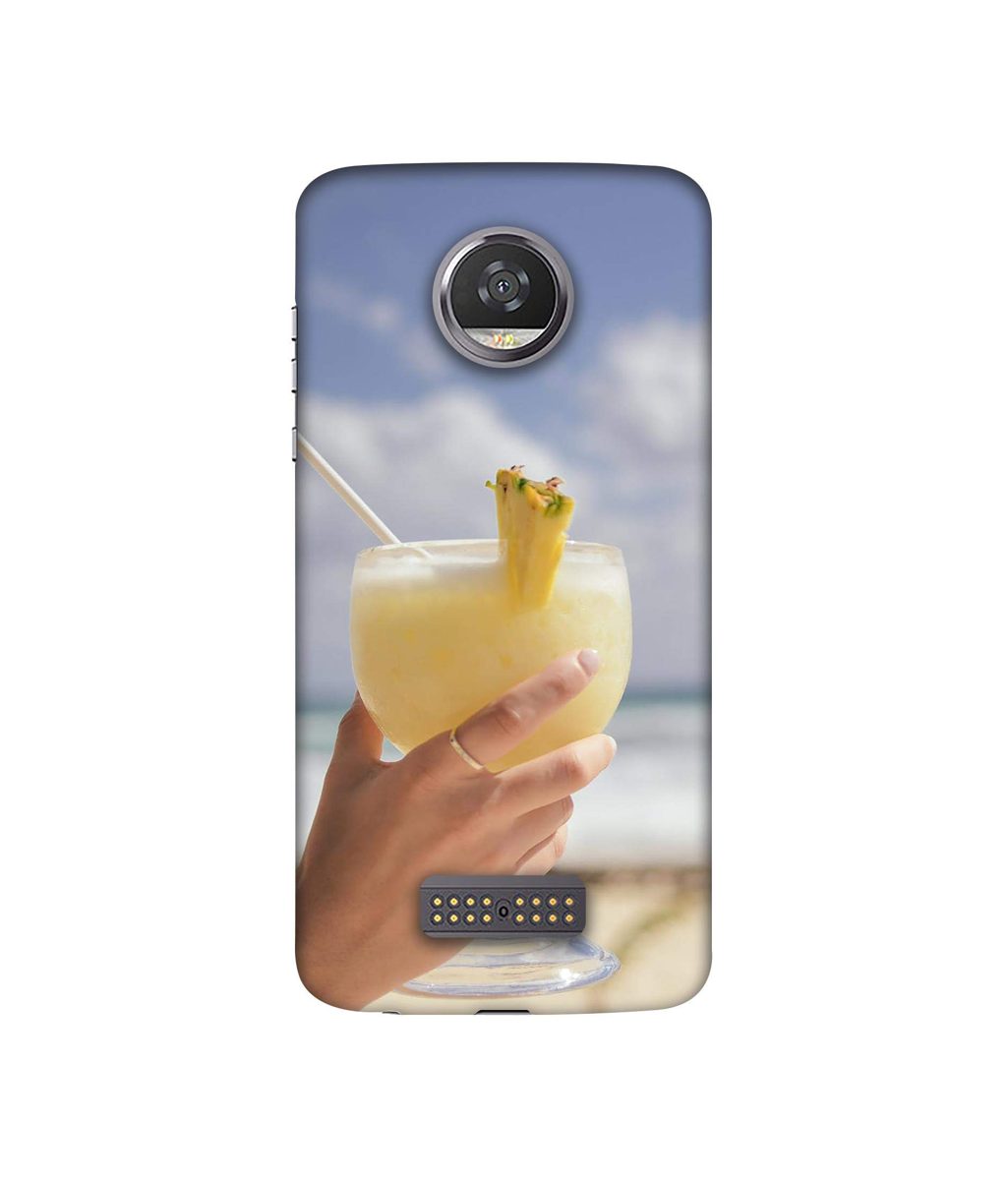 Amazon Brand - Solimo Designer Shake 3D Printed Hard Back Case Mobile Cover for Moto Z2 Play