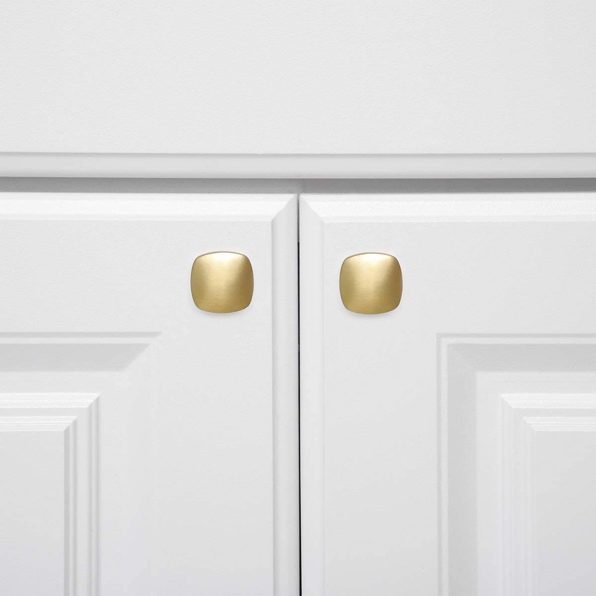 AmazonBasics Rounded Square Cabinet Knob, 1.26" Diameter, Brushed Brass, 25-Pack