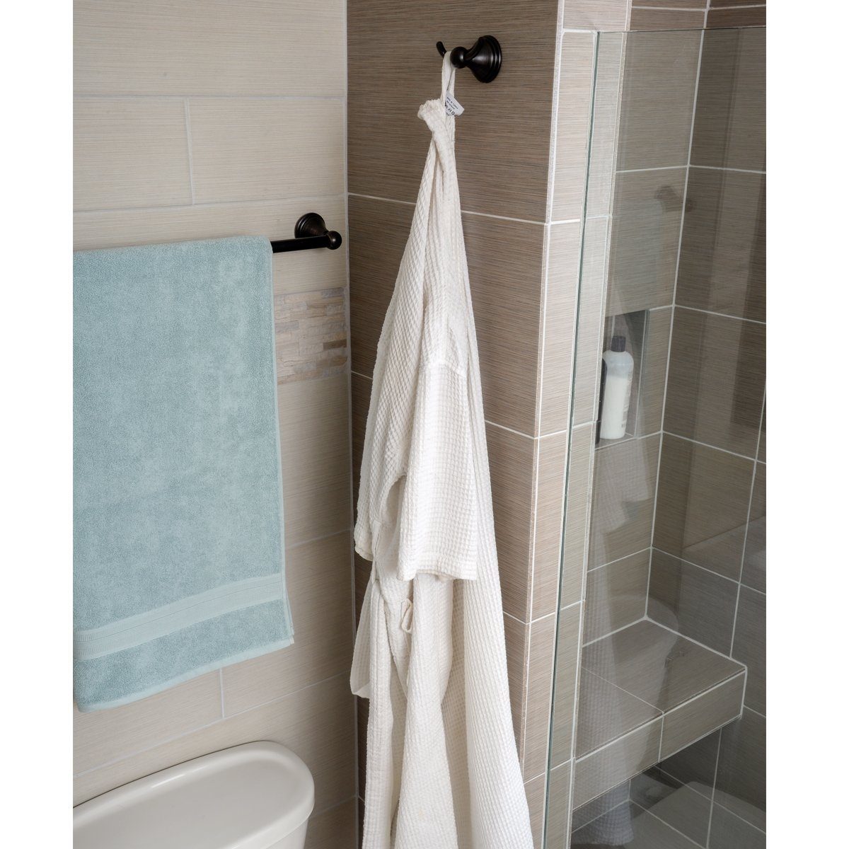 AmazonBasics Modern Robe Hook - Oil Rubbed Bronze