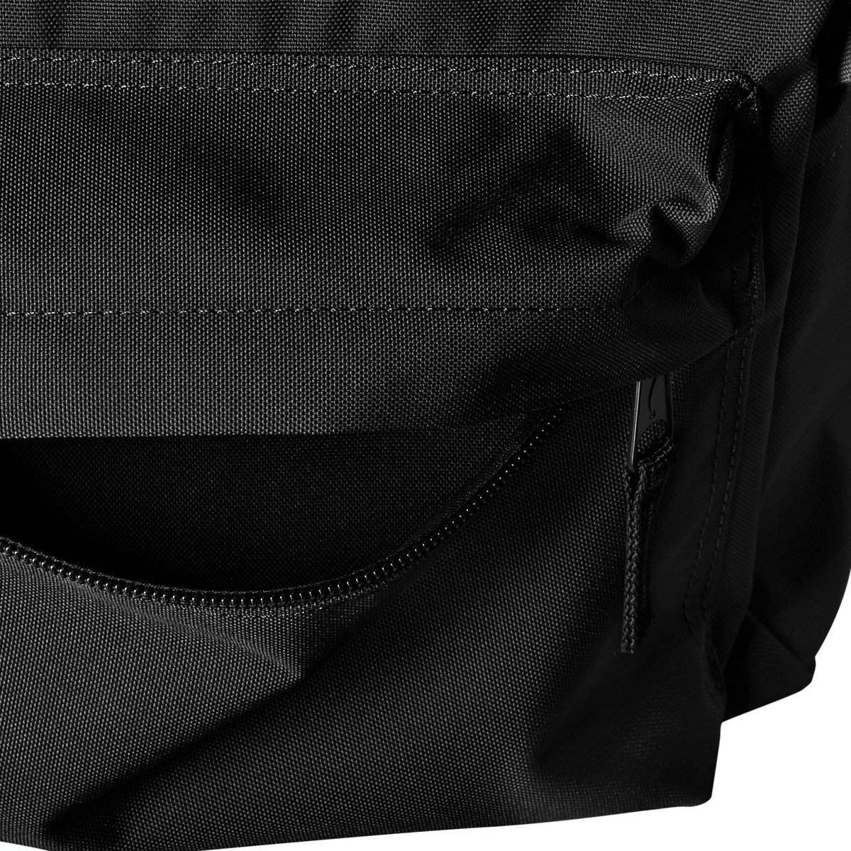 AmazonBasics Classic Backpack - Black, 24-Pack