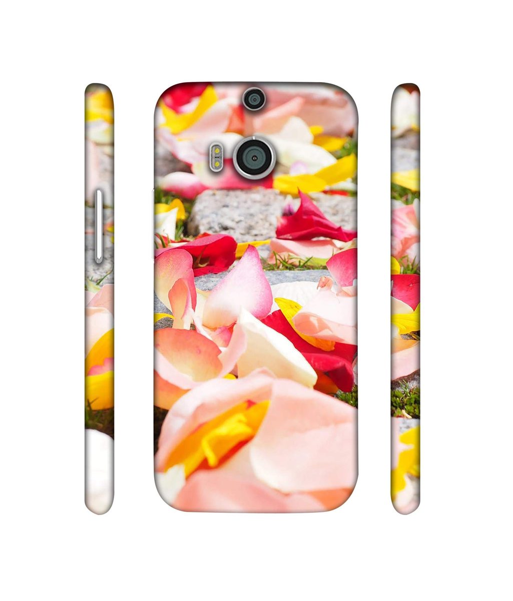 Amazon Brand - Solimo Designer Rose Petals 3D Printed Hard Back Case Mobile Cover for HTC One M8