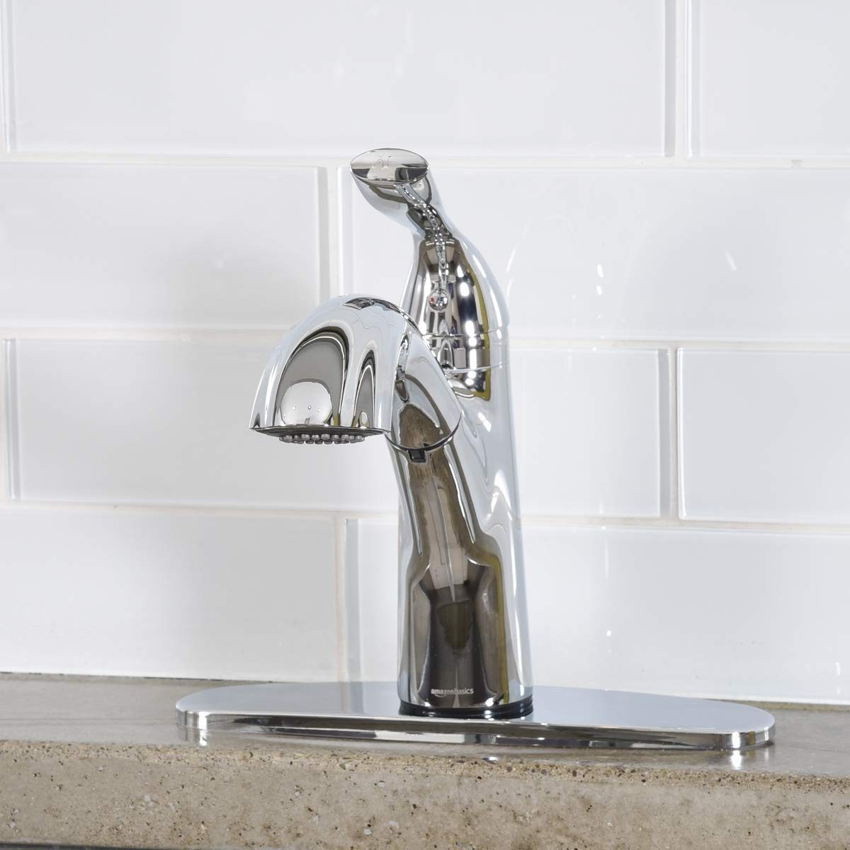 AmazonBasics Single-Handle Kitchen Pull Out Sprayer Faucet, Arched