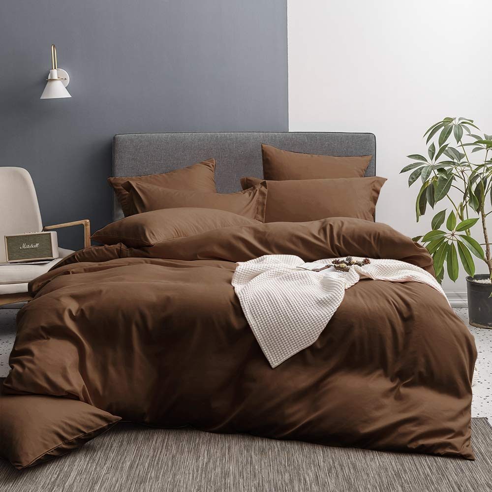 UMI. Essentials Microfiber Duvet Cover Set,Lightweight and Soft Bedding Set (8 Sizes,12 Colours)(155x220+1x80x80cm,Chocolate)