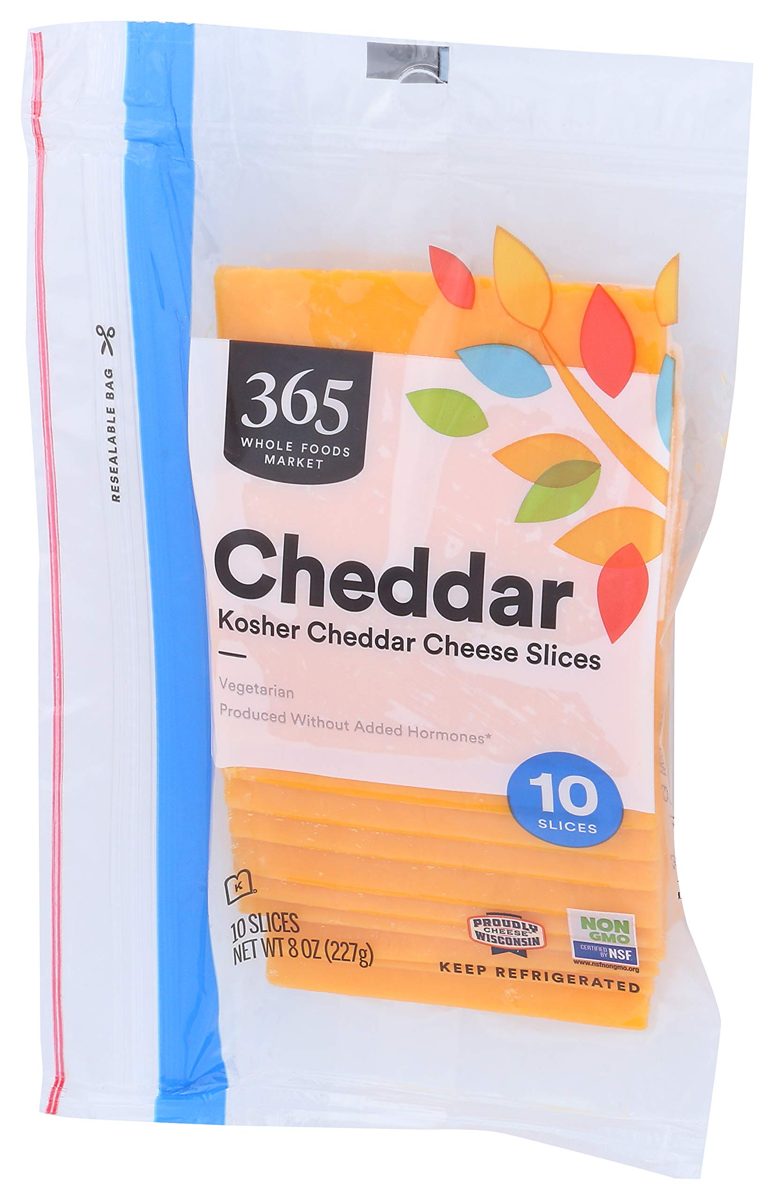 365 EVERYDAY VALUE Sliced Kosher Cheddar, 8 OZ