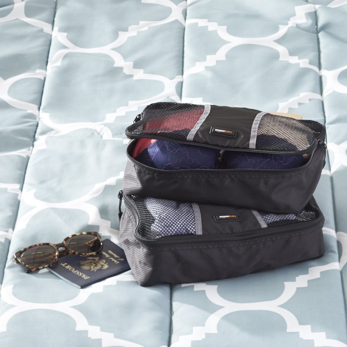 Amazon Basics Small Packing Cubes, Black and Gray - 4-Piece Set