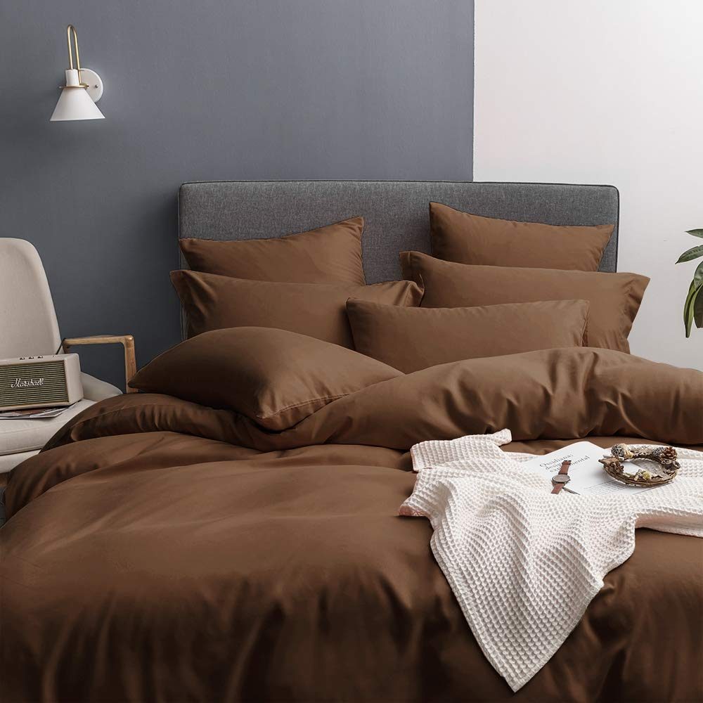 UMI. Essentials Microfiber Duvet Cover Set,Lightweight and Soft Bedding Set (8 Sizes,12 Colours)(155x220+1x80x80cm,Chocolate)