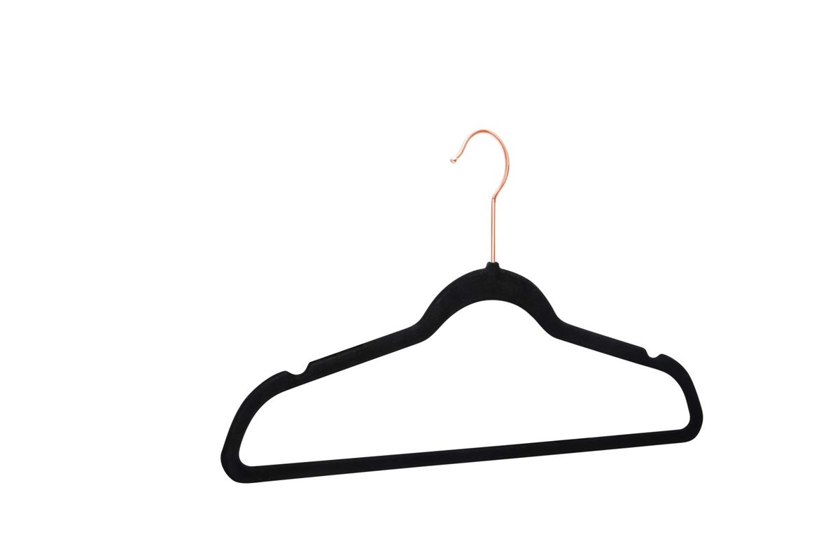 AmazonBasics Velvet Suit Hangers